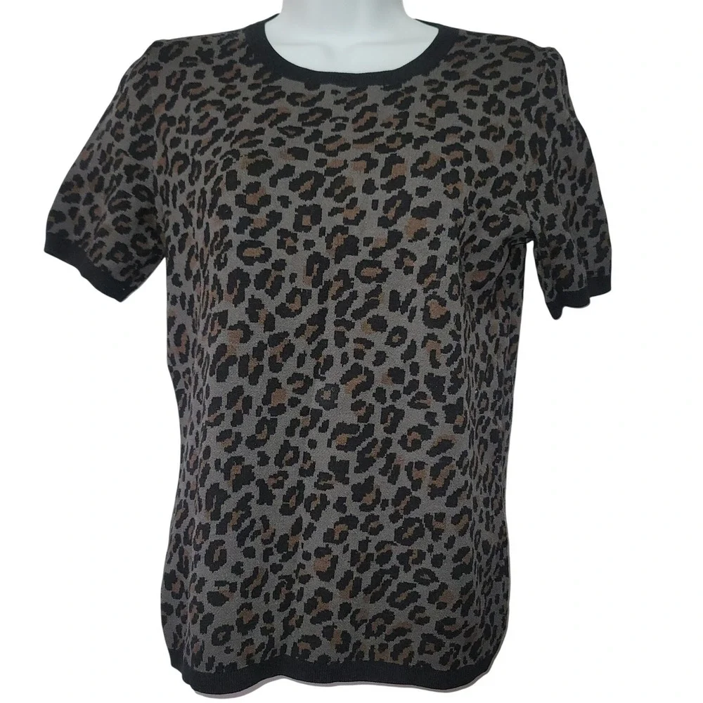 Ann Taylor Leopard Print Short Sleeves Top Sz M Office Soft Chic Timeless Work‎